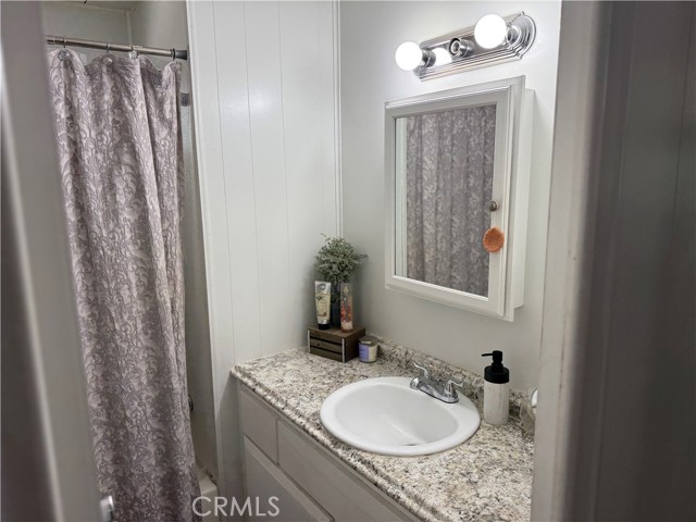 5803 Mission Blvd Boulevard, Jurupa Valley CA: https://media.crmls.org/medias/39946745-c490-421f-b5ce-8286f823c97d.jpg