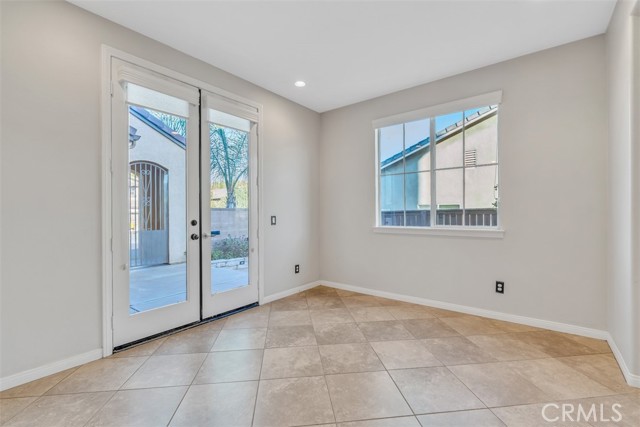 Detail Gallery Image 12 of 53 For 25406 Singleleaf St, Corona,  CA 92883 - 4 Beds | 3/1 Baths