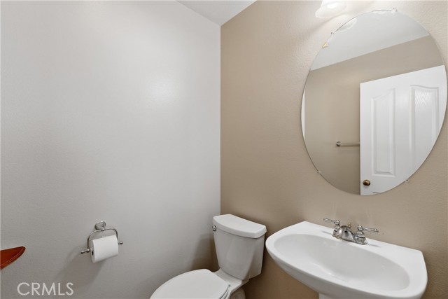 Detail Gallery Image 16 of 48 For 26054 Pine St, Murrieta,  CA 92563 - 5 Beds | 4/1 Baths