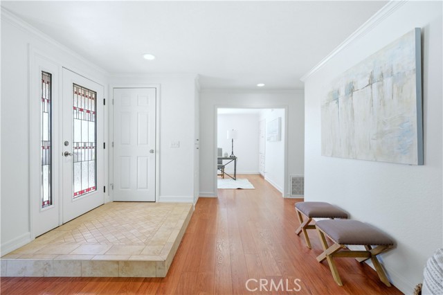 Detail Gallery Image 3 of 42 For 6371 Country Club Dr, La Verne,  CA 91750 - 3 Beds | 2 Baths