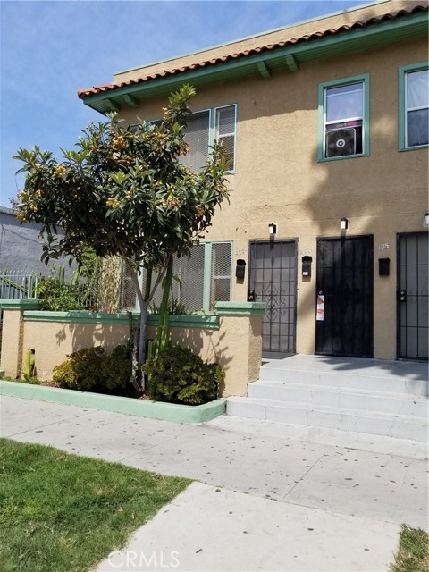 433 W 9th Street, Long Beach CA: https://media.crmls.org/medias/3996adb2-6399-4ac2-8d15-0ddf72467e4e.jpg