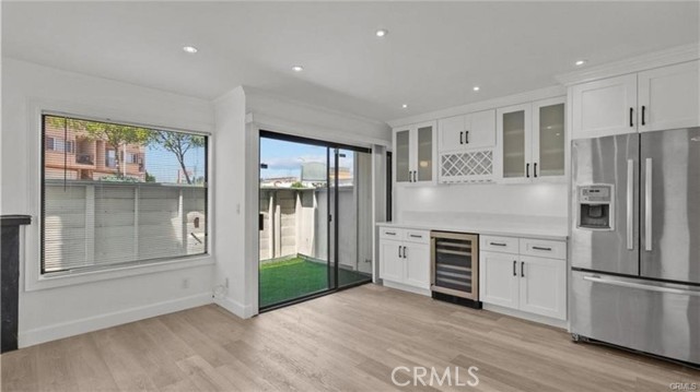 10500 Sunland Boulevard, Sunland CA: https://media.crmls.org/medias/3996b64b-24b6-481a-b4c4-3f0e674d8440.jpg