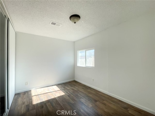 44630 Date Avenue, Lancaster CA: https://media.crmls.org/medias/399813e2-35a9-4fa6-ae60-a275bb327a46.jpg