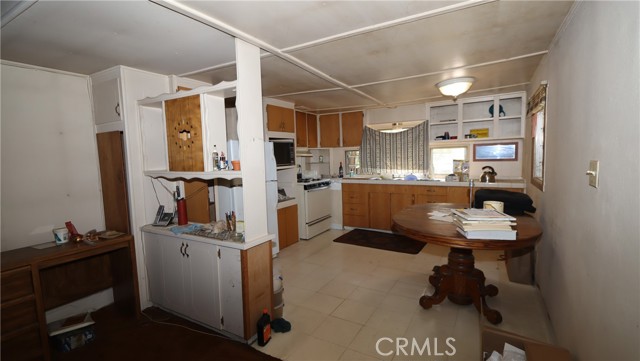 Detail Gallery Image 9 of 25 For 16064 31st, Clearlake,  CA 95422 - 2 Beds | 2 Baths