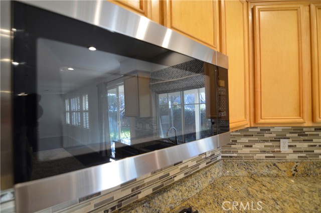 Detail Gallery Image 11 of 52 For 9595 Shadowgrove Dr, Rancho Cucamonga,  CA 91730 - 5 Beds | 3 Baths