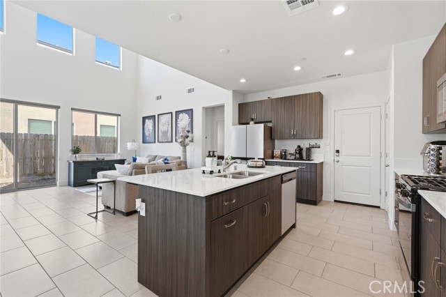 Detail Gallery Image 33 of 67 For 3432 W Good, Visalia,  CA 93277 - 3 Beds | 2/1 Baths