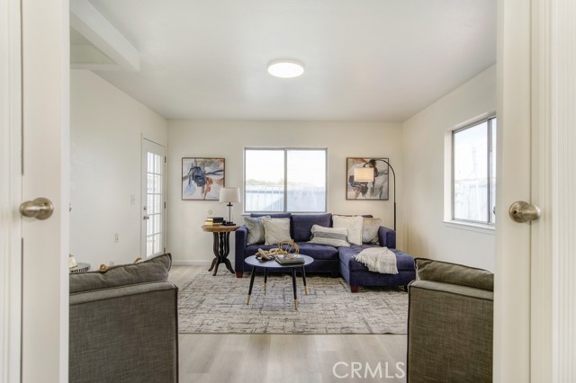 Detail Gallery Image 9 of 32 For 14 Fernwood Ct, Pittsburg,  CA 94565 - 4 Beds | 2/1 Baths