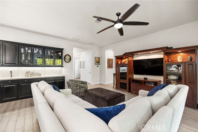 11360 Alton Drive, Corona CA: https://media.crmls.org/medias/39992ba8-9e04-4eb9-a793-9d6d5e122415.jpg