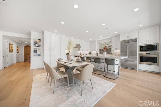 107 Somera, Irvine CA: https://media.crmls.org/medias/39996957-a622-4832-83cf-11f3aa9509d7.jpg