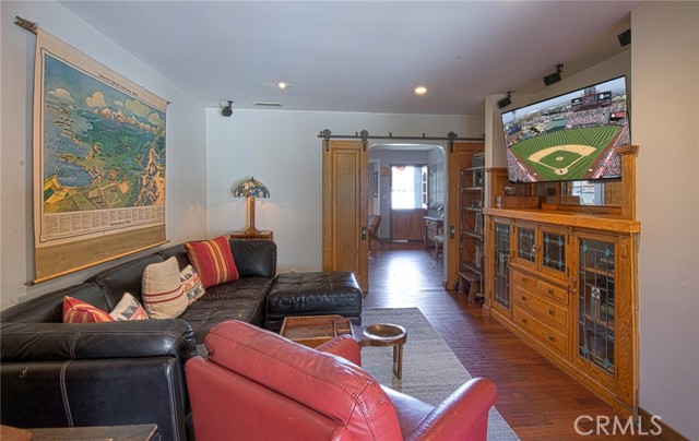 Detail Gallery Image 19 of 41 For 330 Colleen Pl, Costa Mesa,  CA 92627 - 4 Beds | 3 Baths