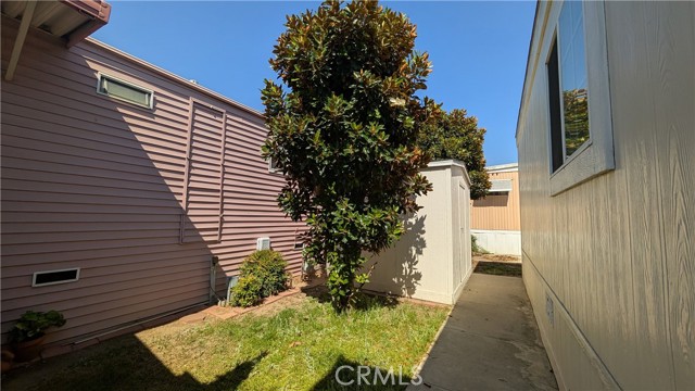 Detail Gallery Image 22 of 25 For 12147 Lakeland Rd #9,  Santa Fe Springs,  CA 90670 - 2 Beds | 2 Baths