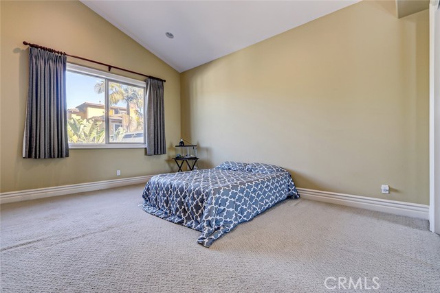 Detail Gallery Image 27 of 28 For 1907 Voorhees Ave, Redondo Beach,  CA 90278 - 5 Beds | 4 Baths