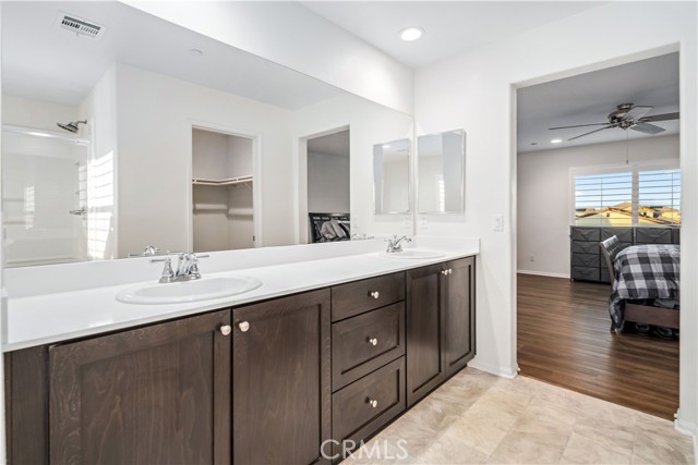 Detail Gallery Image 32 of 49 For 2434 Lugar Hermoso Ct, Rosamond,  CA 93560 - 4 Beds | 2/1 Baths