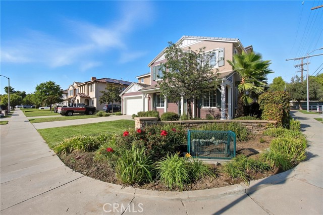 Detail Gallery Image 3 of 53 For 13346 Los Olivos Rd, Sylmar,  CA 91342 - 4 Beds | 4 Baths