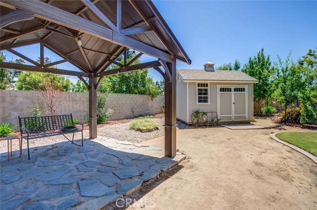 Detail Gallery Image 14 of 49 For 6901 Copper Creek Way, Bakersfield,  CA 93308 - 4 Beds | 3 Baths