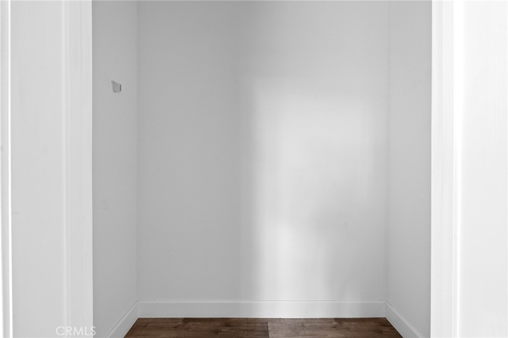 https://media.crmls.org/medias/399c819e-5171-4dcd-a7ec-8c6270623110.jpg?preset=X-Large