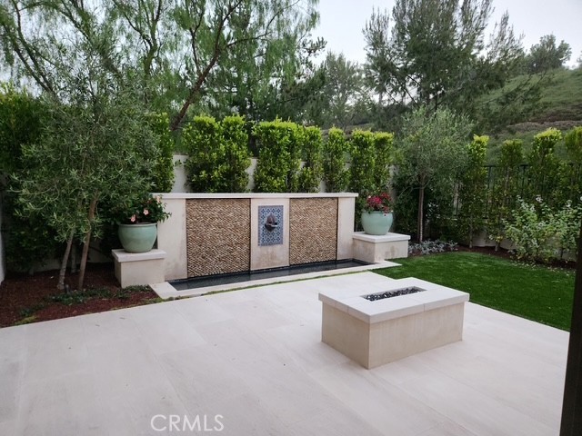 Image 1 of 31 For 100 Della  