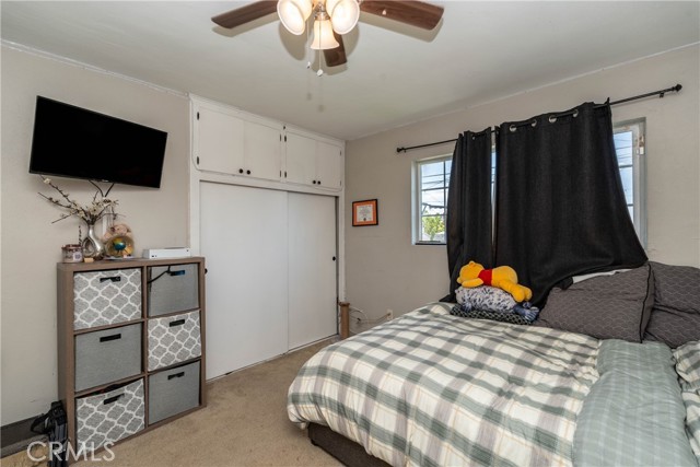 279 E 48th Street, San Bernardino CA: https://media.crmls.org/medias/399dd9e9-98f2-4ba6-a705-4f177127ea64.jpg