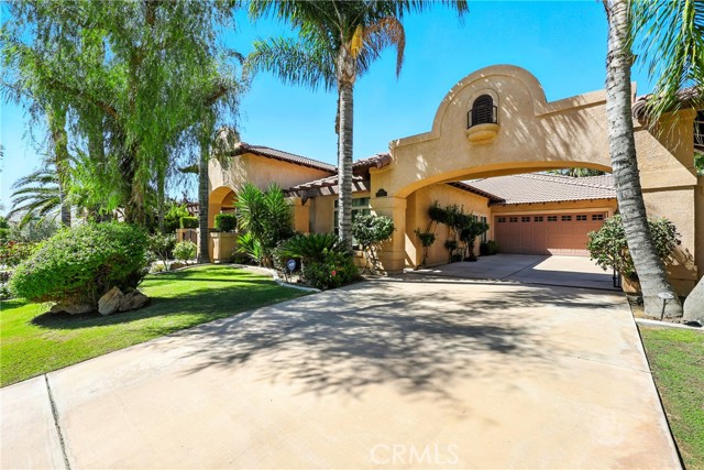 Detail Gallery Image 5 of 60 For 13204 Michaelangelo Dr, Bakersfield,  CA 93314 - 5 Beds | 3 Baths