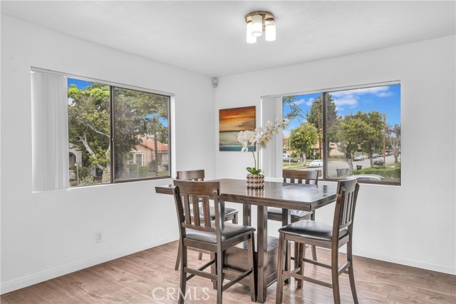 Detail Gallery Image 4 of 10 For 200 S Electric Ave a,  Alhambra,  CA 91801 - 3 Beds | 2/1 Baths