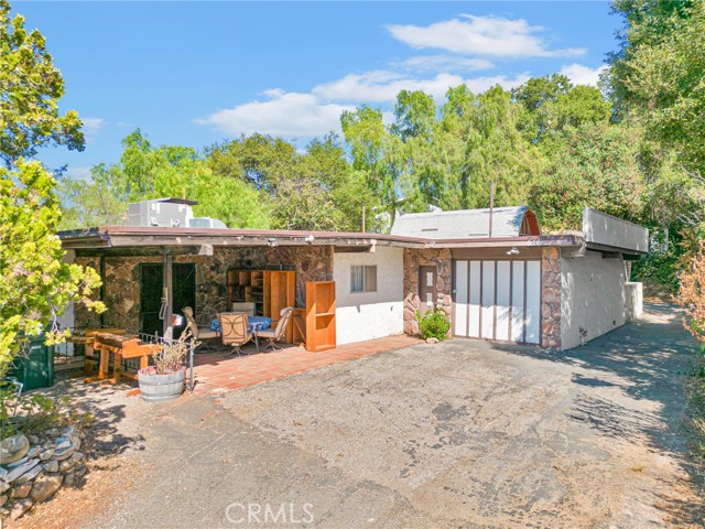 516 South Ventu Park Road photo 4