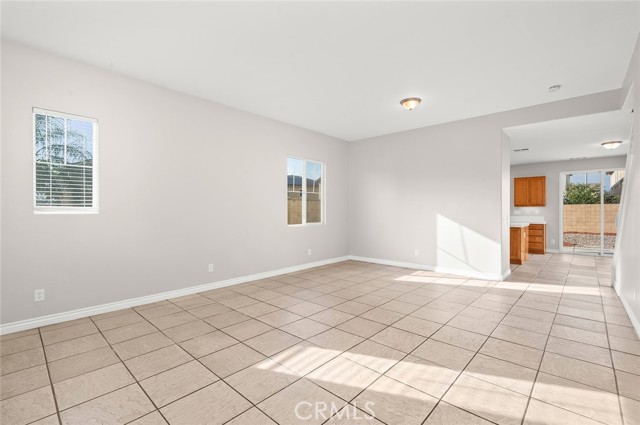 Detail Gallery Image 8 of 43 For 12966 Eastern Shore Dr, Corona,  CA 92880 - 4 Beds | 2/1 Baths