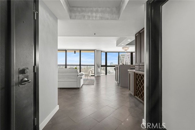 Detail Gallery Image 8 of 66 For 222 Monterey Rd #1203,  Glendale,  CA 91206 - 2 Beds | 2 Baths