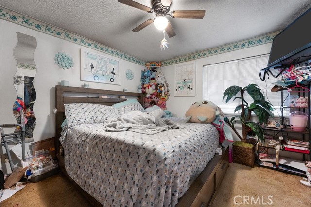 Detail Gallery Image 13 of 17 For 6009 Cedar Glen Ln, Bakersfield,  CA 93313 - 3 Beds | 2 Baths