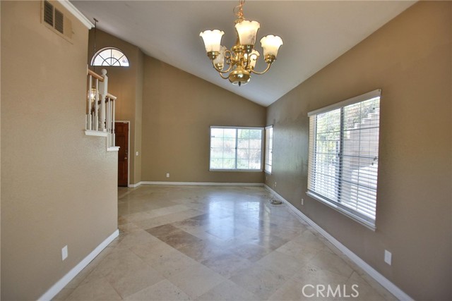 Detail Gallery Image 11 of 45 For 5100 Humboldt Ct, Riverside,  CA 92507 - 4 Beds | 3 Baths