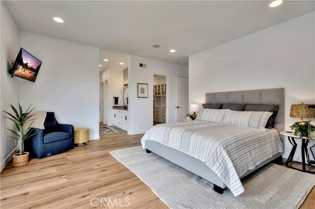 Detail Gallery Image 35 of 68 For 553 Temple Hills Dr, Laguna Beach,  CA 92651 - 5 Beds | 4/1 Baths
