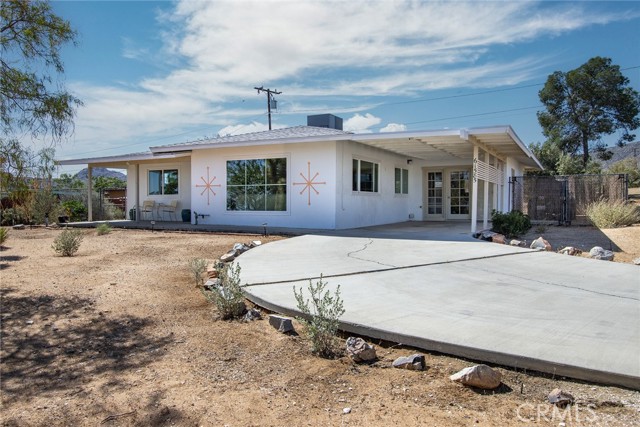 Detail Gallery Image 1 of 30 For 61585 Crest Circle Dr, Joshua Tree,  CA 92252 - 3 Beds | 1 Baths