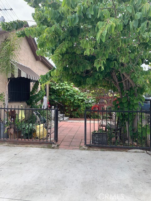 1962 S Mariposa Avenue, Los Angeles, CA, 90007, Los Angeles, CA, 90007 1962 S Mariposa Avenue, Los Angeles, CA, 90007, Los Angeles, CA, 90007