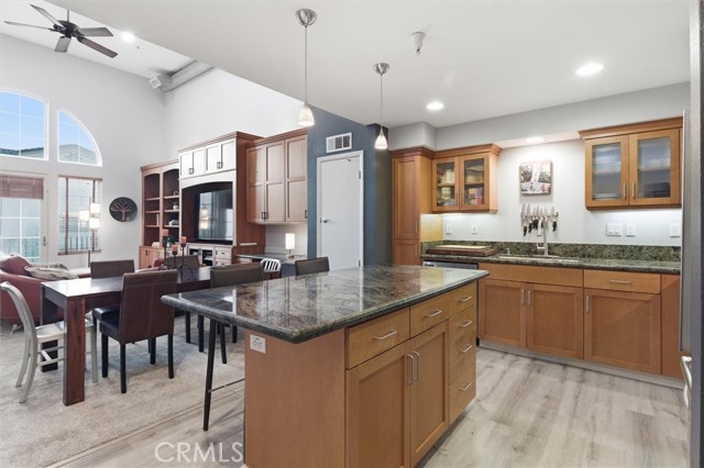 Detail Gallery Image 4 of 21 For 20 Ryland Park Dr #309,  San Jose,  CA 95110 - 1 Beds | 1/1 Baths