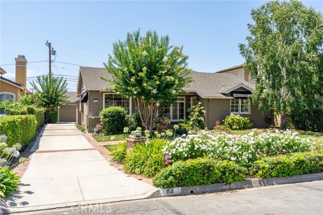 152 W Pamela RD
