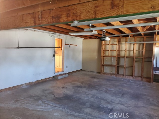76 Orchardcrest Drive, Oroville CA: https://media.crmls.org/medias/39a3d03e-cac2-4a97-af56-2e74e11811ed.jpg