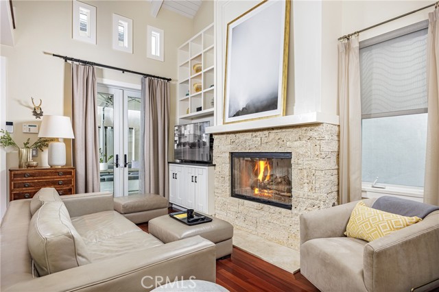 Detail Gallery Image 2 of 31 For 507 1/2 Poppy Ave, Corona Del Mar,  CA 92625 - 2 Beds | 2 Baths