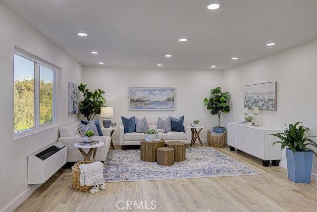 5499 Paseo Del Lago W, Laguna Woods CA: https://media.crmls.org/medias/39a5deee-df3e-4a97-ac37-d81c8c293a4e.jpg