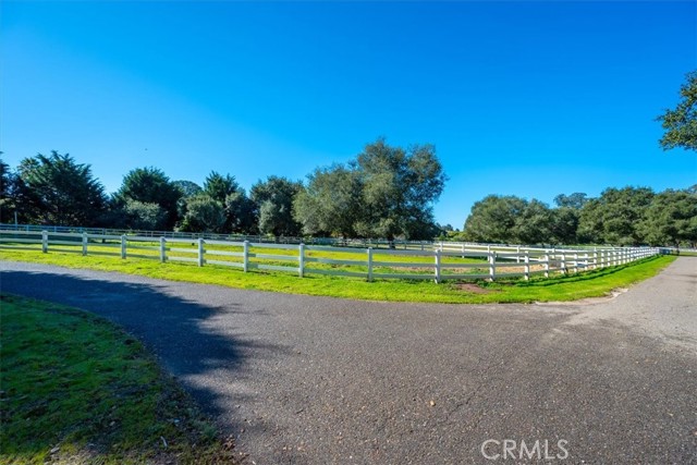 425 W El Campo Road, Arroyo Grande CA: https://media.crmls.org/medias/39a6ee99-4da9-492f-a545-6d54d07fea06.jpg