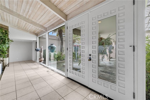 537 Dunnegan Place, Laguna Beach CA: https://media.crmls.org/medias/39a73891-d90c-49d0-abf2-7cb334aa672b.jpg