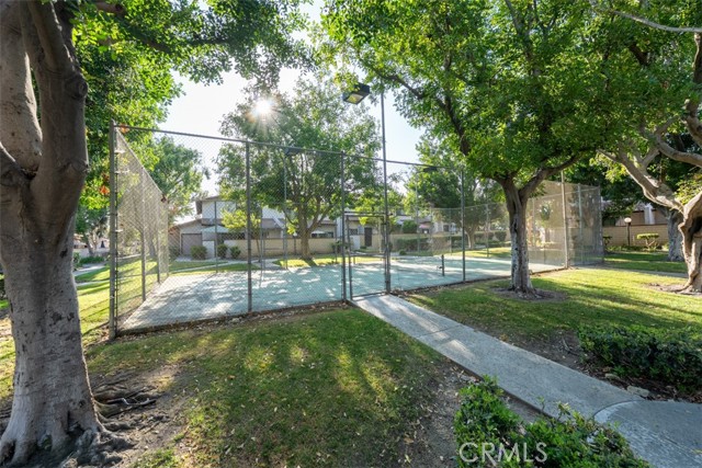 922 N Redding Way, Upland CA: https://media.crmls.org/medias/39a784a0-2413-43dd-84a6-15795a00716f.jpg