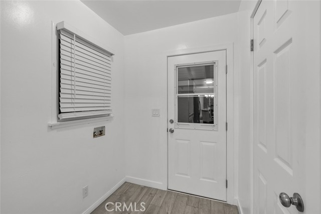 7228 Jamieson Avenue, Reseda CA: https://media.crmls.org/medias/39a7b6fa-832c-42fb-b08f-55bba1fca466.jpg