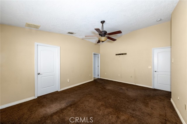 24625 Ledbury Road, Oro Grande CA: https://media.crmls.org/medias/39a8a16e-b395-40b0-8eba-eb08649a0354.jpg