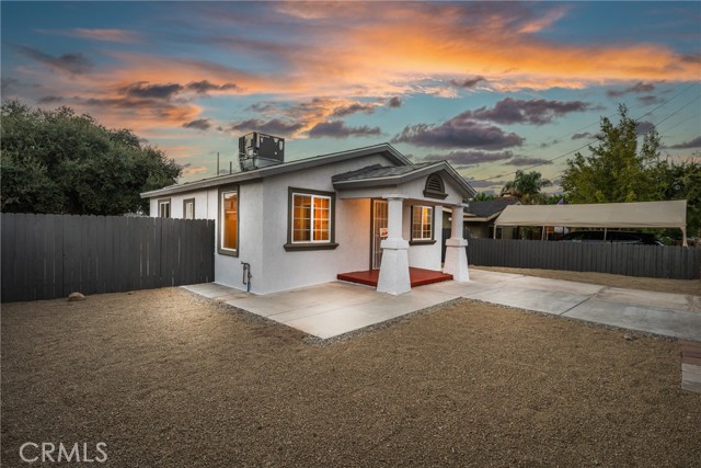 Detail Gallery Image 3 of 46 For 1007 Lawton St, Redlands,  CA 92374 - 3 Beds | 1 Baths