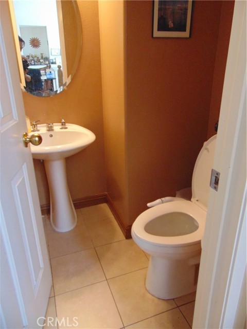 Detail Gallery Image 4 of 19 For 19 Cottonwood Dr, Aliso Viejo,  CA 92656 - 3 Beds | 2/1 Baths