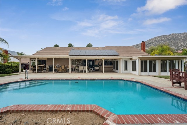 24805 Morning Mist Drive, Moreno Valley CA: https://media.crmls.org/medias/39a98ee3-7500-4a77-9a1e-17439c3ee0a1.jpg