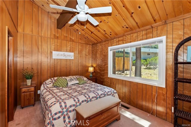 Detail Gallery Image 15 of 28 For 589 St Anton Ct, Big Bear Lake,  CA 92315 - 3 Beds | 1/1 Baths