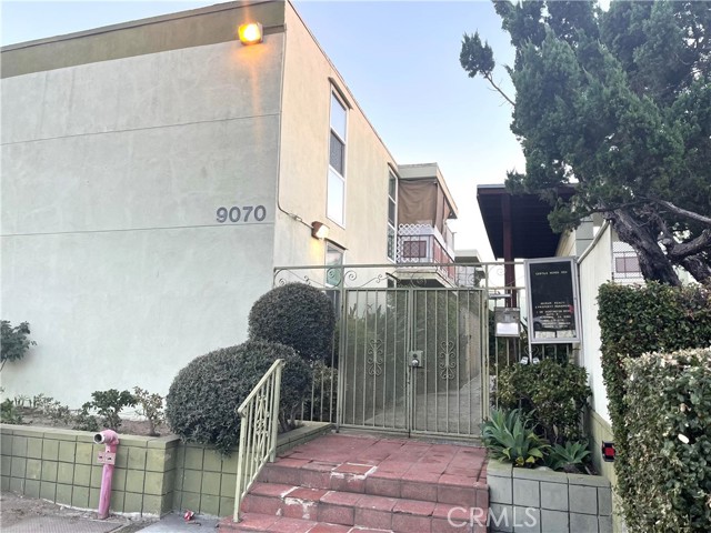 MLS# WS23208279