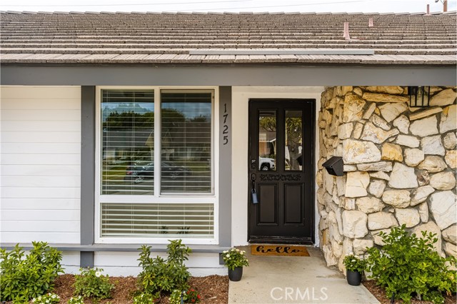 Detail Gallery Image 2 of 44 For 1725 Canard Ave, Placentia,  CA 92870 - 4 Beds | 2 Baths