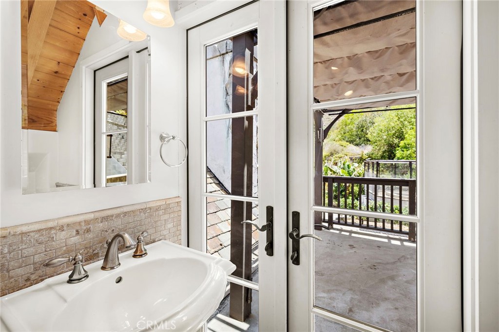 39abbf62 04b2 4641 8e25 4a52a214a485