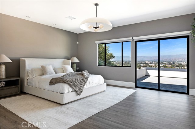 Detail Gallery Image 31 of 46 For 11039 Wrightwood Pl, Studio City,  CA 91604 - 3 Beds | 3 Baths